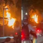 kebakaran di kawasan Jalan Ahmad Yani dekat deretan Polda Kalimantan Barat, Pontianak.