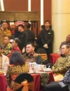 Gubernur Kalbar Ria Norsan memberikan apresiasi kepada Irjen Pol. Pipit Rismanto dalam acara kenal pamit Kapolda Kalbar di Ballroom Qubu Resort Pontianak.