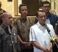 Kepala Pusat Penerangan Hukum (Kapuspenkum) Kejaksaan Agung, Anang Supriatna, menyampaikan keterangan resmi terkait penetapan tersangka dan penahanan mantan Jampidsus Febrie Adriansyah dalam kasus dugaan TPPU.