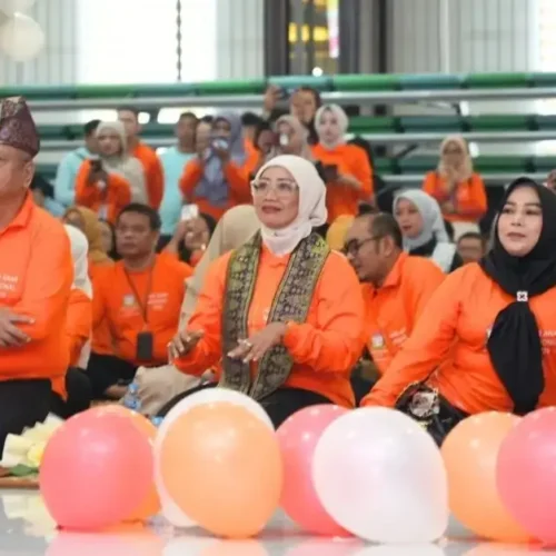 Ketua Forum Anak Kalbar Erlina Ria Norsan saat Peringatan Hari Anak Nasional ke-42 di Kantor Gubernur Kalbar.