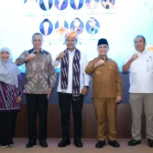 Gubernur Kalbar Ria Norsan saat menghadiri Konferensi Nasional Sylva Indonesia XXI di Universitas Tanjungpura Pontianak.