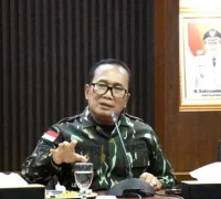 Bupati Kubu Raya Sujiwo memimpin Rapat Koordinasi Teknis Penanganan Karhutla di Kantor Bupati Kubu Raya bersama BPBD dan unsur lintas sektor.