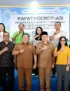 Wakil Bupati Kubu Raya Sukiryanto saat menghadiri rapat koordinasi penanggulangan pekerja anak di sektor perkebunan sawit di Aula Bank Kalbar Cabang Kubu Raya.