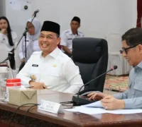 Gubernur Kalbar Ria Norsan menerima kunjungan kerja Baleg DPR RI di Balai Petitih Kantor Gubernur Kalbar.