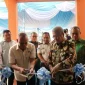 Sekda Kalbar Harisson meresmikan Layanan Terpadu Satu Atap PMI di Kantor Disnakertrans Kalbar.
