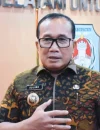 Bupati Kubu Raya Sujiwo menerima Camat Sungai Kakap dan Kepala Desa Jeruju Besar saat membahas hadiah Rp500 juta untuk Lomba Desa Tingkat Kabupaten.
