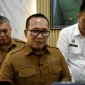 Bupati Kubu Raya Sujiwo usai memimpin rapat pengawasan program Makan Bergizi Gratis (MBG) bersama jajaran pemerintah daerah untuk memastikan target zero keracunan.