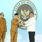 Gubernur Kalbar Ria Norsan membuka Rakor Sinergi Ekonomi Kerakyatan dan Program Makan Bergizi Gratis di Kubu Raya.