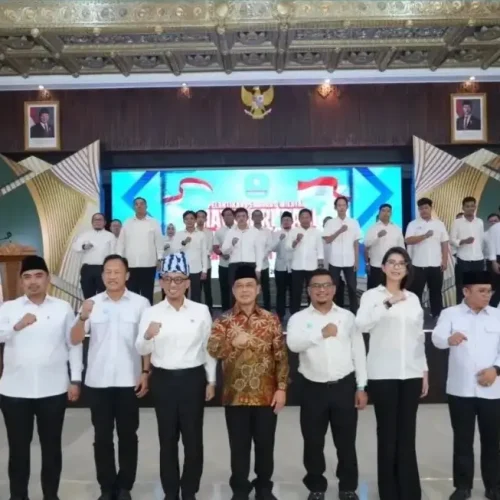 Gubernur Kalimantan Barat Ria Norsan menghadiri pelantikan Pengurus Wilayah Matahari Pagi Indonesia (MPI) Kalbar yang dipimpin Ageng Novly Satriadi di Pendopo Gubernur Kalbar, Pontianak, Sabtu (10/10/2026).