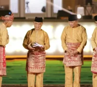 Gubernur Kalimantan Barat Ria Norsan memberikan sambutan saat membuka MTQ XXXIV Tingkat Provinsi Kalimantan Barat di Pantai Pulau Datok, Kabupaten Kayong Utara.