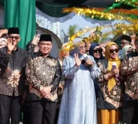 Gubernur Ria Norsan lepas Pawai Ta'aruf MTQ Kalbar