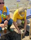 Kegiatan penanaman mangrove di Sungai Kupah Kubu Raya oleh Pemkab dan Lions Club.