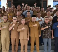 Gubernur Ria Norsan berdialog bersama jajaran Pemkab Melawi di Pendopo Bupati Melawi.