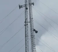 Menara CCTV berbasis AI untuk mendukung deteksi dini asap dan api secara real time dalam upaya pencegahan karhutla.