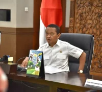 Menteri ESDM Bahlil Lahadalia menyampaikan keterangan mengenai kesiapan stok BBM dan LPG nasional menjelang mudik Idulfitri 2026.