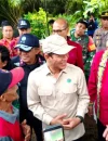Menteri BPLH Hanif Faisol Nurofiq saat meninjau kesiapsiagaan karhutla Kubu Raya ke Desa Rasau Jaya Umum, Kecamatan Rasau Jaya, Kamis (16/4/2026).