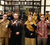 Layanan Informasi Pontianak Wakil Ketua Komisi Informasi Kalbar, Marhasak Reinardo Sinaga di bimtek dan sosialisasi informasi. (Pontianak.go.id)