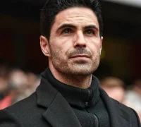Mikel Arteta, memberikan keterangan pers terkait kritik tendangan sudut jelang laga melawan Brighton & Hove Albion di ajang Premier League.