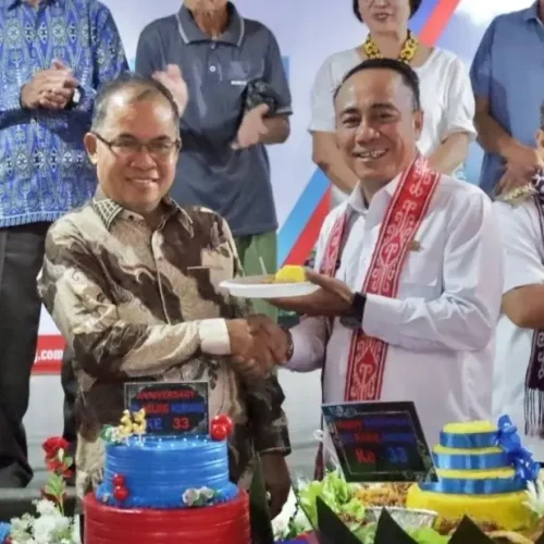 Wagub Kalbar Krisantus Kurniawan menghadiri HUT ke-33 CU Keling Kumang di Sekadau, (25/3/2026).