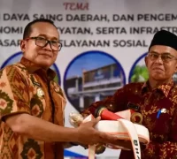 Bupati Kubu Raya Sujiwo menghadiri Musrenbang RKPD Kecamatan Terentang, Jumat (30/1).