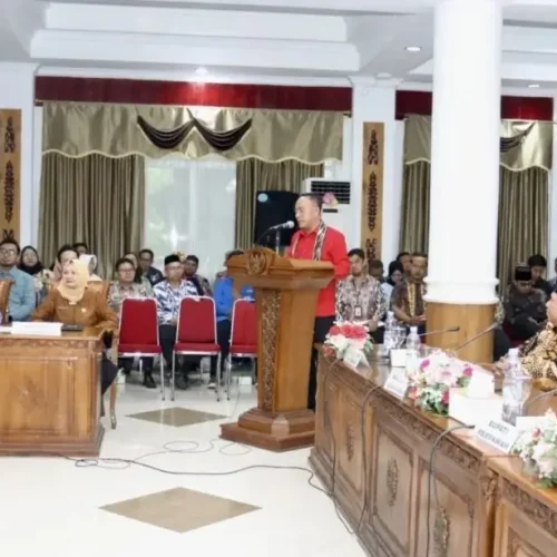 Wakil Gubernur Kalbar Krisantus Kurniawan saat Musrenbang di Mempawah