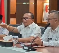 Bupati Kubu Raya Sujiwo.