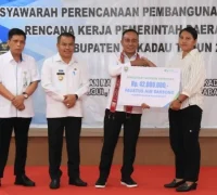 Wagub Kalbar Krisantus Kurniawan saat hadir dalam Musrenbang Sekadau 2027 di Aula Kantor Bupati Sekadau, Rabu (1/4/2026).