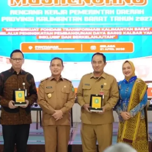 Gubernur Kalbar Ria Norsan saat menghadiri Musrenbang RKPD 2027 di Pontianak.