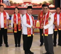 Gubernur Kalbar Ria Norsan menghadiri Peringatan Hari Lahir Nabi Kongzi 2577 di Pendopo Gubernur Kalbar.