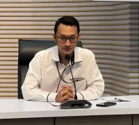 Budi Prasetyo, Juru Bicara Komisi Pemberantasan Korupsi, memberikan keterangan kepada media terkait perkembangan kasus OTT di Bengkulu.