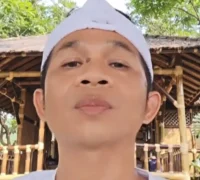 Saepul Bahri Binzein menyampaikan klarifikasi usai lagu Lalaki Langit menuai kritik publik.