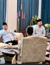 Prabowo Subianto bersama Joko Widodo dan Susilo Bambang Yudhoyono dalam open house Idulfitri di Istana Merdeka, (21/3/2026).