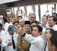 Gubernur Kalbar Ria Norsan membuka kegiatan Orientasi PPPK Pemprov Kalbar Tahun 2026 di Aula BPSDM Kalbar.