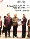 Sekda Kalbar Harisson menghadiri pelantikan pengurus PAPDI Kalbar di Hotel Novotel Pontianak.