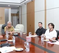 Sekda Kalbar Harisson menerima audiensi investor rencana pembangunan pabrik cocopeat di Kantor Gubernur Kalbar.