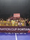 Pangsuma FC menerima trofi runner-up usai final Nation Cup 2026 di GOR Terpadu Ahmad Yani Pontianak.