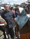 Sujiwo meninjau kondisi Pasar Bahagia di Kuala Dua, Sungai Raya, dan berdialog dengan para pedagang terkait penataan pasar.