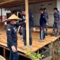 Bupati Kubu Raya Sujiwo saat memimpin aksi bersih-bersih di Pasar Sungai Kakap (2/5/2026).