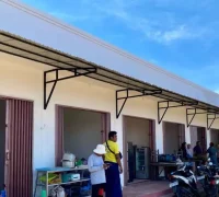 Relokasi pedagang dalam penataan kawasan Pasar Sungai Kakap.