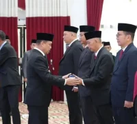 Gubernur Kalbar Ria Norsan melantik pejabat Eselon II di Balai Petitih, Kantor Gubernur Kalbar, Jumat (30/1/2026).