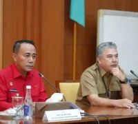 Wakil Gubernur Kalimantan Barat Krisantus Kurniawan memberikan sambutan pada Entry Meeting Pengawasan Penyelenggaraan Pemerintahan Daerah Tahun Anggaran 2025 di Kantor Gubernur Kalbar, Senin (27/10/2025).(instagram.com/adpim.provkalbar)