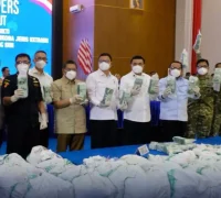 Tim gabungan memusnahkan 1,3 ton ketamin hasil pengungkapan jaringan internasional di Batam.