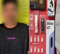 Pelaku pengedar sabu dan barang bukti diamankan polisi di wilayah Sekayam Kabupaten Sanggau.