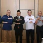 Wakil Gubernur Kalbar Krisantus Kurniawan menerima kunjungan GM PT ASDP Cabang Pontianak di ruang kerjanya.