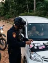 Ilustrasi - Petugas Polres Kubu Raya mengamankan barang bukti sabu dan ekstasi hasil pengungkapan modus paket travel.