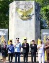 Sekda Kalbar usai upacara Hari Berkabung Daerah di Makam Juang Mandor Landak untuk mengenang Tragedi Mandor.