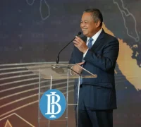 Perry Warjiyo saat memberikan keterangan sebagai Gubernur Bank Indonesia.