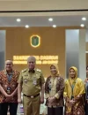 Sekda Kalbar Harisson menerima audiensi Kepala BKKBN Kalbar membahas peta jalan kependudukan dan Program MBG di Pontianak.