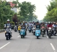 Wakil Gubernur Kalimantan Barat Krisantus Kurniawan bersama komunitas skuter dalam kegiatan Pontianak MODS May Day 2026 di Pontianak.