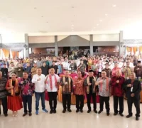 Gubernur Kalimantan Barat Ria Norsan membuka seminar penyusunan kajian akademis pembentukan Provinsi Kapuas Raya di Pendopo Bupati Sintang. (MC Kalbar)